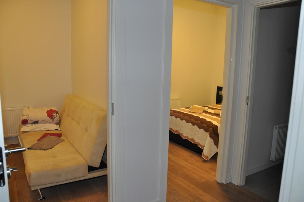 Udens Turisma Attistibas Centrs Baka Hotell Gaigalava Rum bild